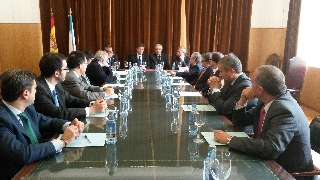 El ministro Rafael Catalá durante su encuentro con la Sala de Gobierno del TSXG